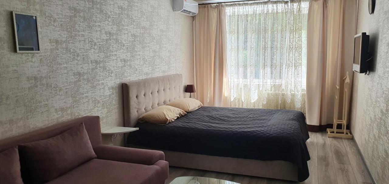 Квартира " A Quiet Place" Apartment Kamianets-Podilskyi Luaran gambar