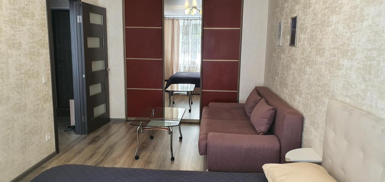 Квартира " A Quiet Place" Apartment Kamianets-Podilskyi Luaran gambar