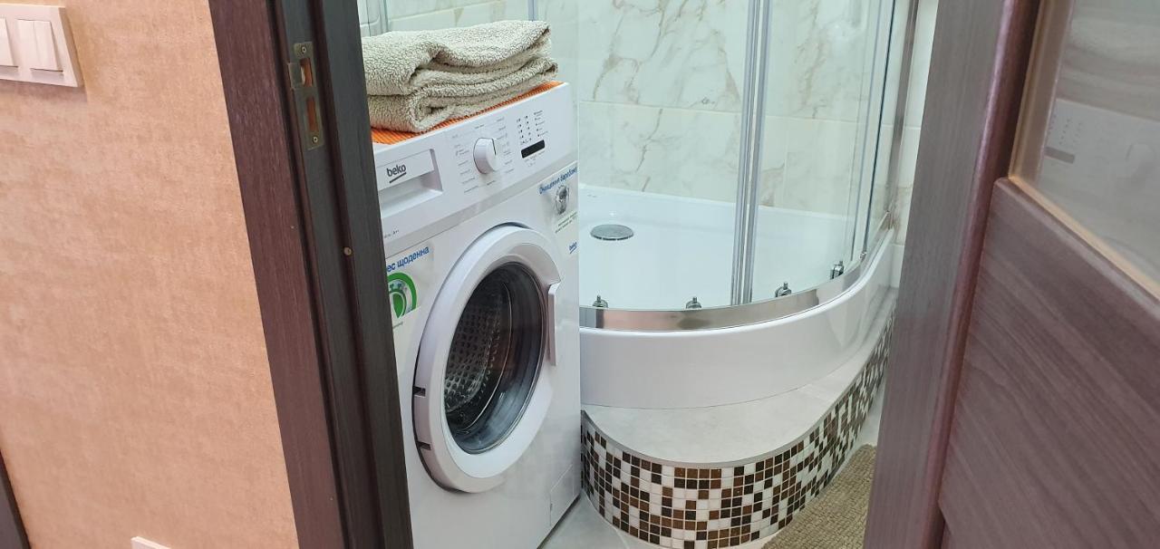 Квартира " A Quiet Place" Apartment Kamianets-Podilskyi Luaran gambar